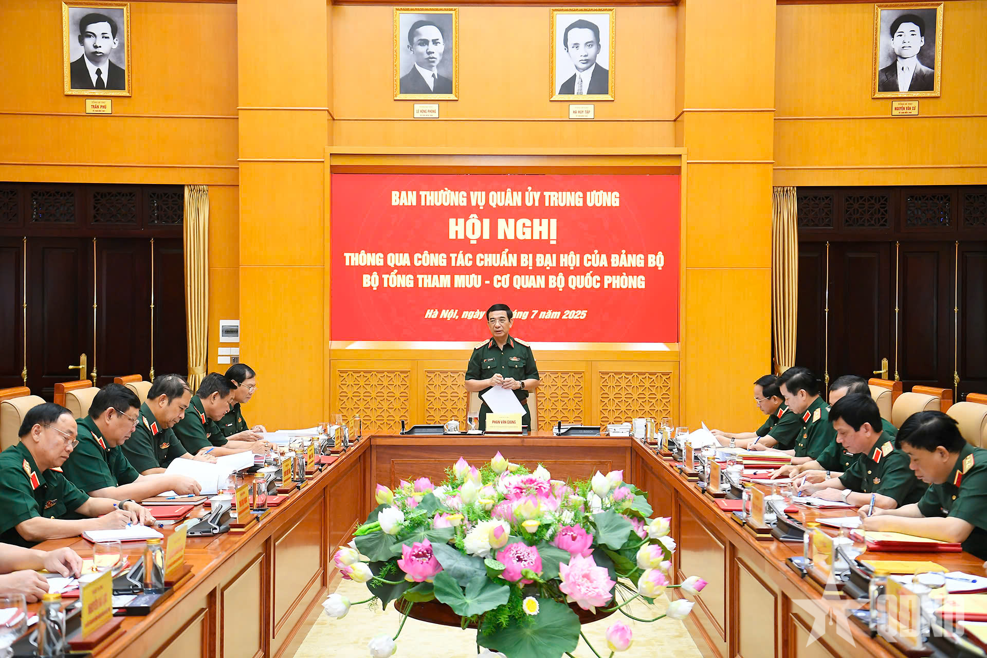 Thông qua công tác chuẩn bị đại hội của Đảng bộ Bộ Tổng Tham mưu - Cơ quan Bộ Quốc phòng và Đảng bộ Cơ quan Tổng cục Chính trị